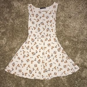 LAST CHANCE DONATING!! 💌🌻SUNFLOWER SKATER DRESS